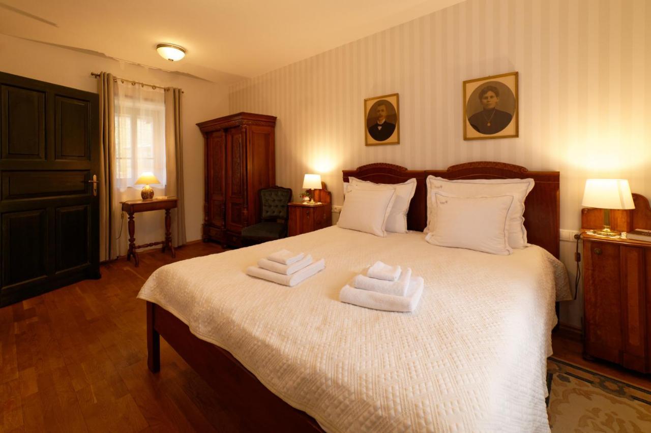 Kosbor Panzio Bed & Breakfast Magyarszombatfa Exterior photo